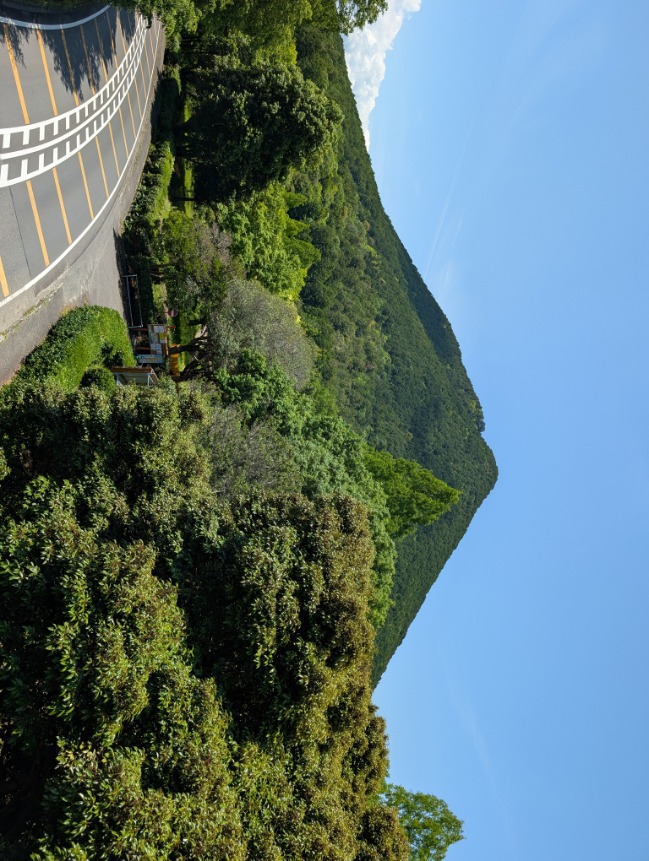三上山