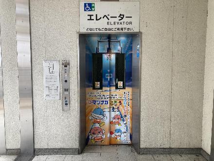 JR野洲駅北口昇降機扉(2階)ラッピング