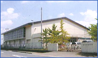 （写真）北野小学校体育館