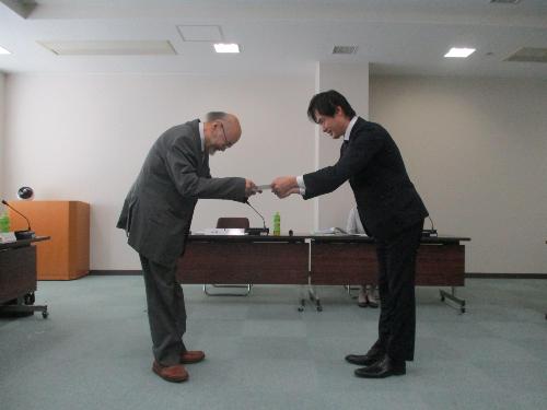 令和7年3月25日野洲市総合計画審議会の様子（諮問）