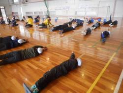 守備のしかたを練習