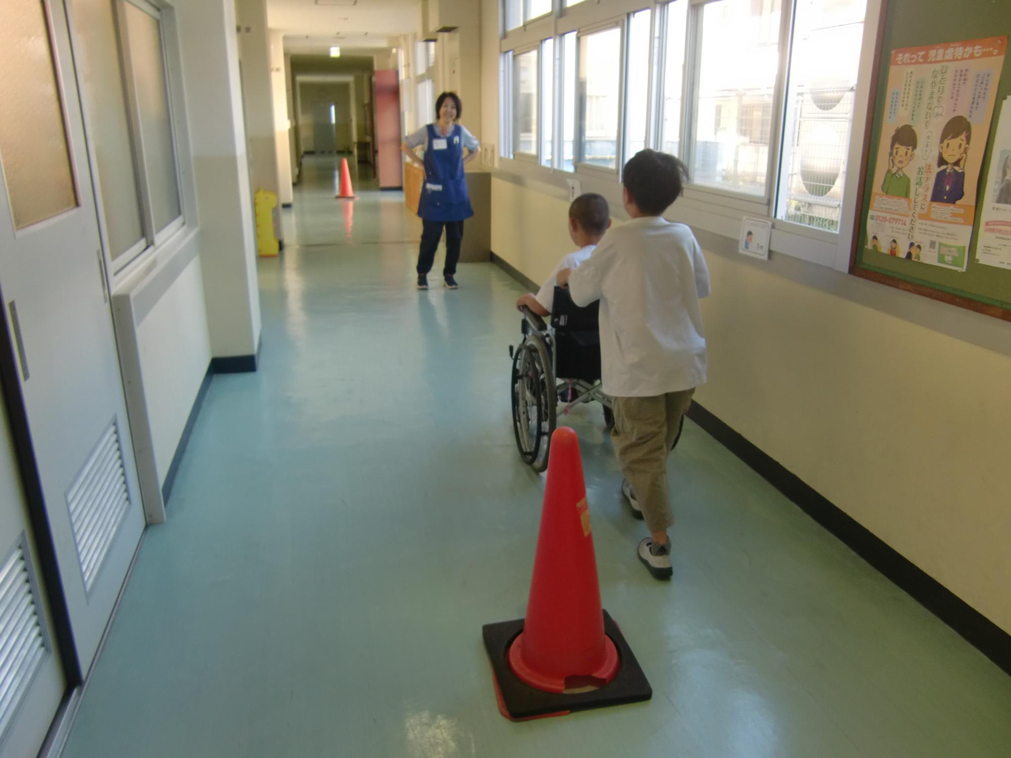 20251009車いす・ボッチャ体験2