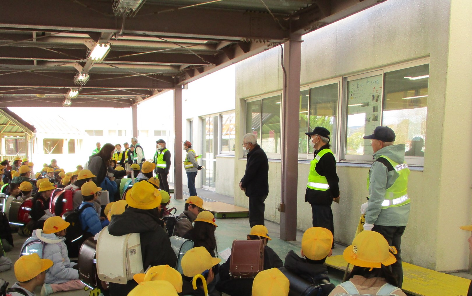 スクールガードさん、ありがとうの会