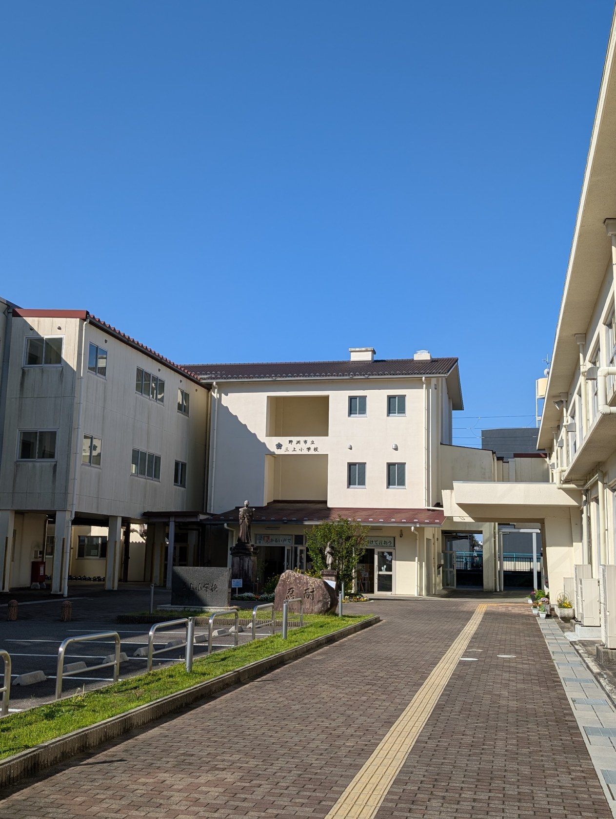 ツバメの巣はどこに